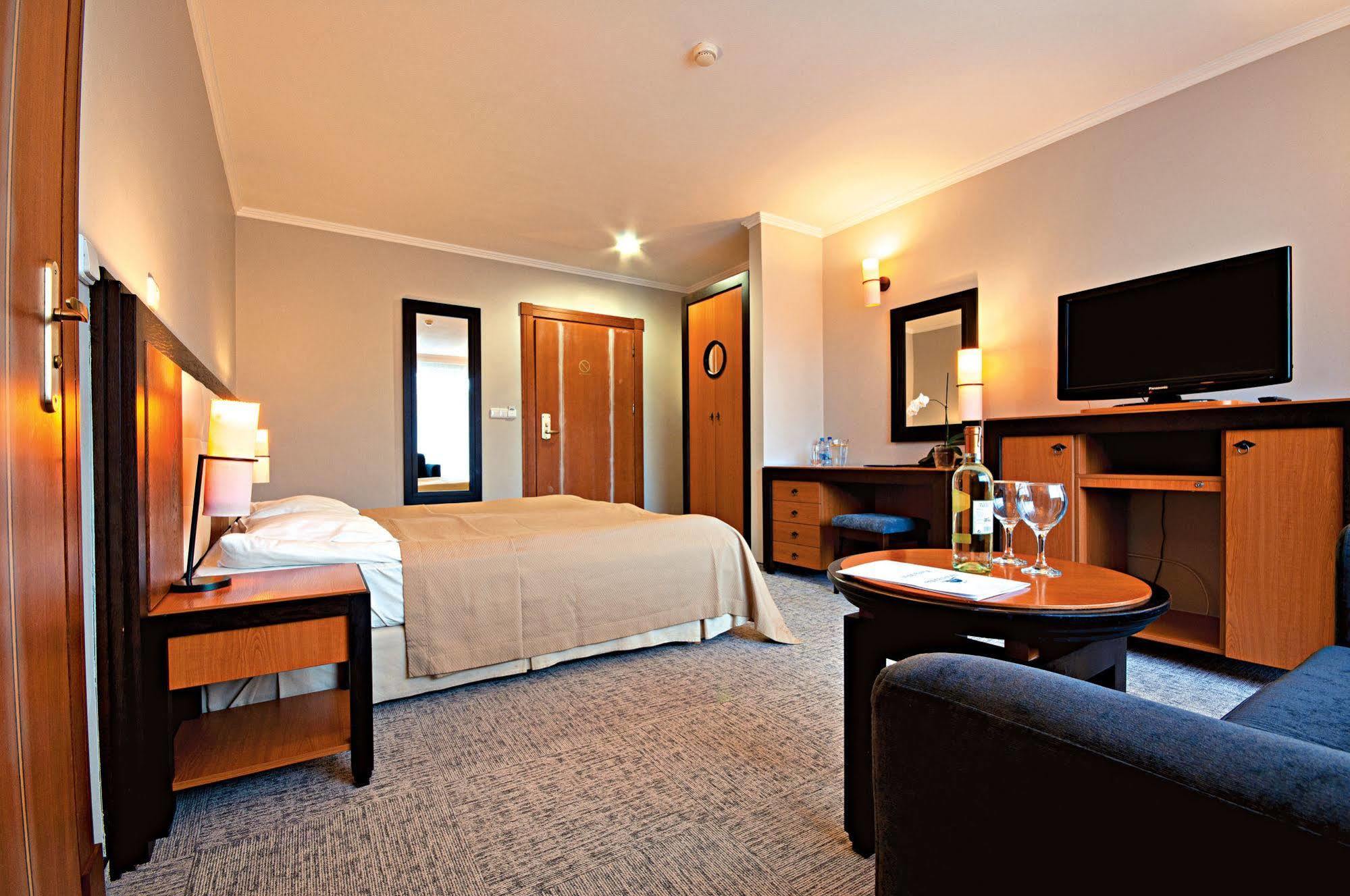 Leba Hotel & Spa Dış mekan fotoğraf