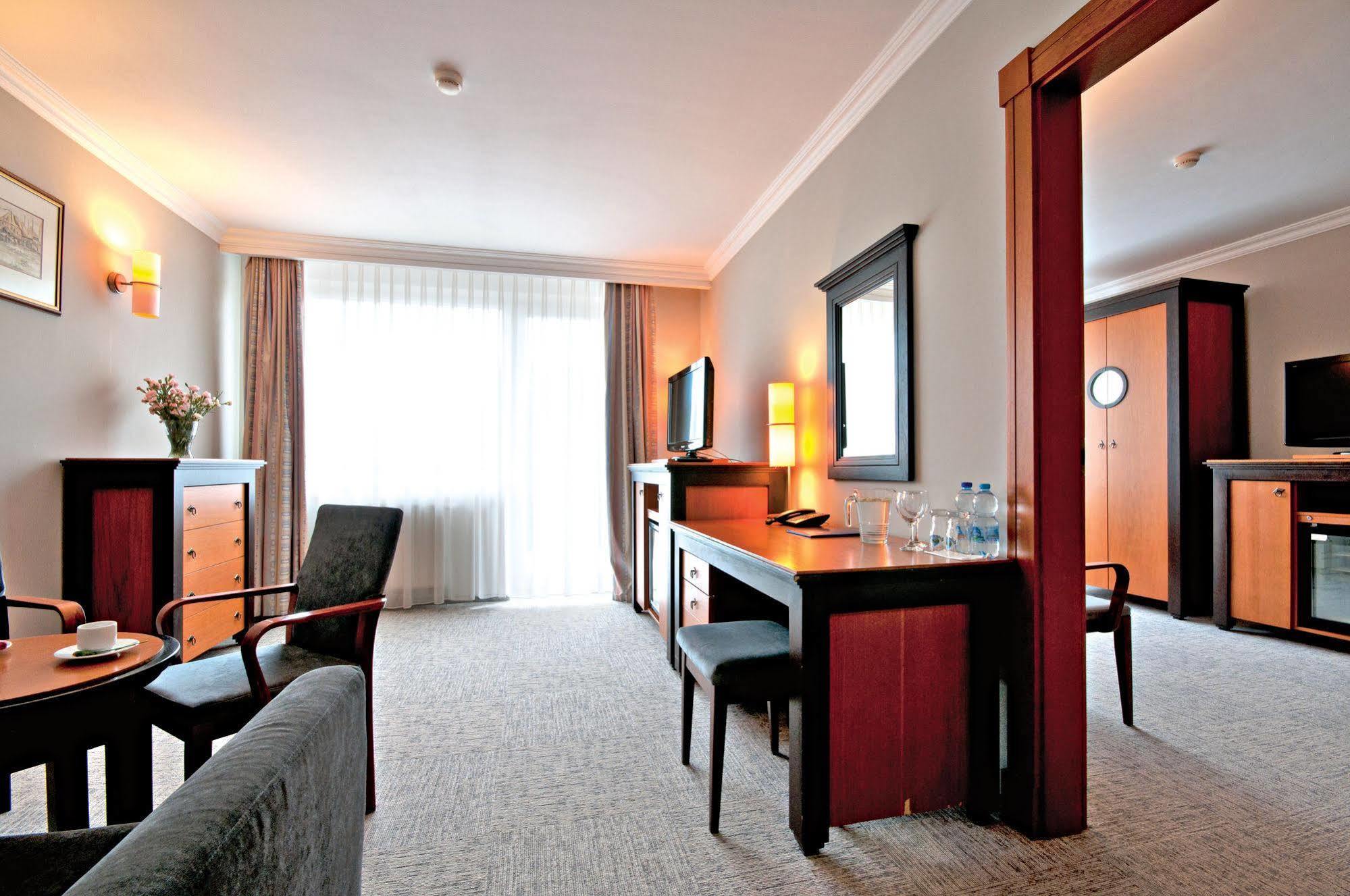Leba Hotel & Spa Dış mekan fotoğraf