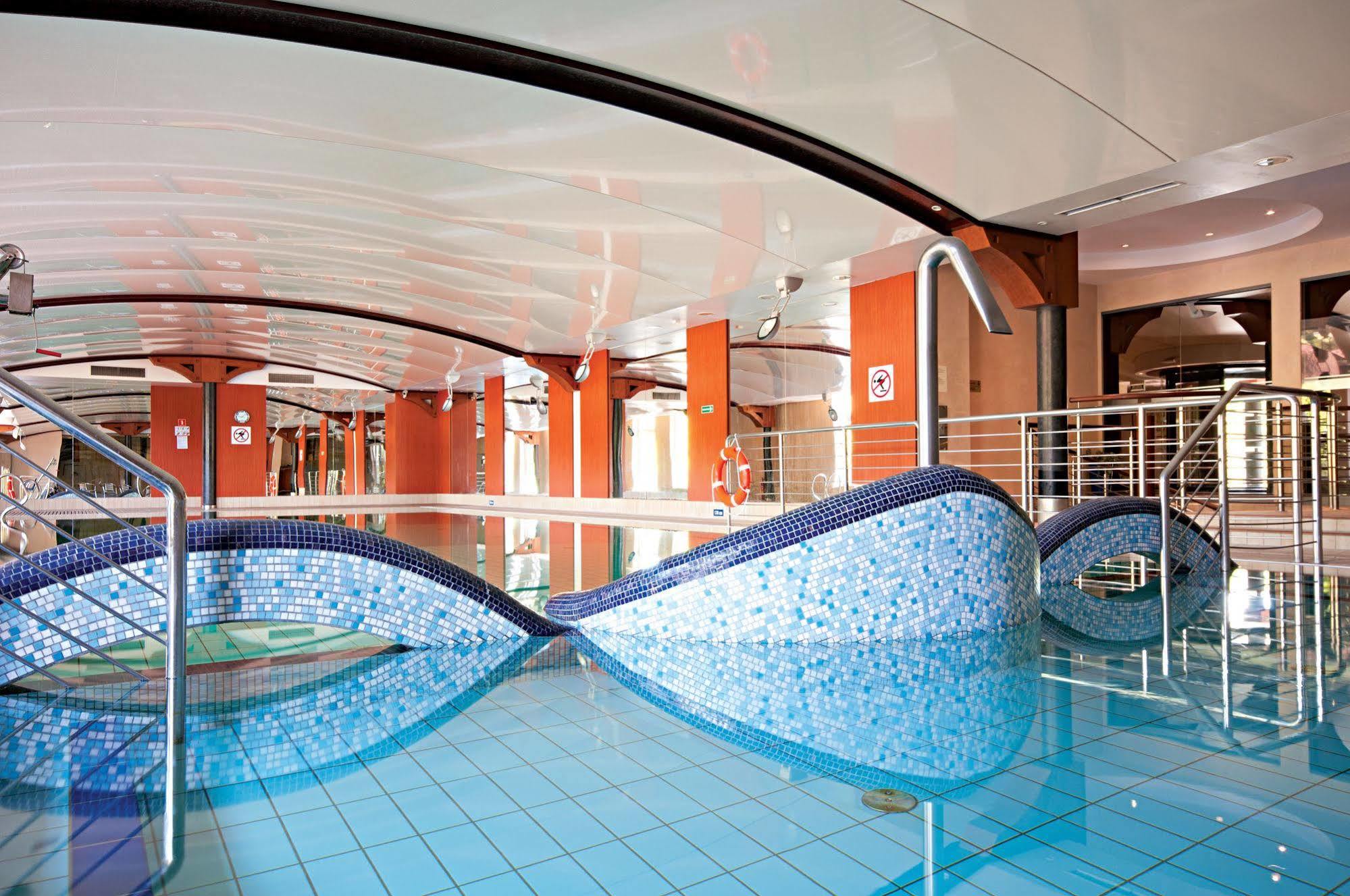 Leba Hotel & Spa Dış mekan fotoğraf